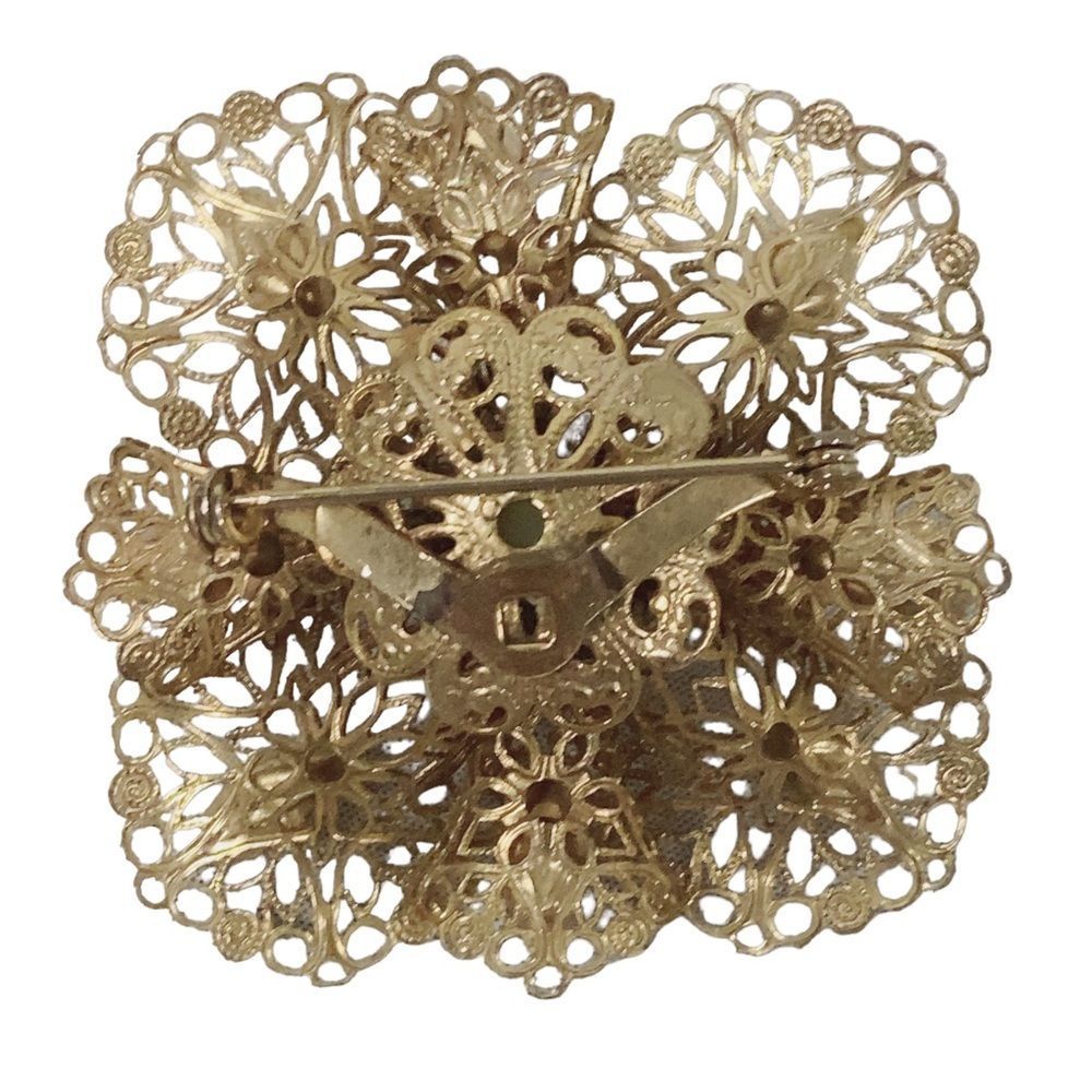 Vintage MCM Filigree Milk Glass? Goldtone Pin Brooch- FLAWED - Picture 2 of 8